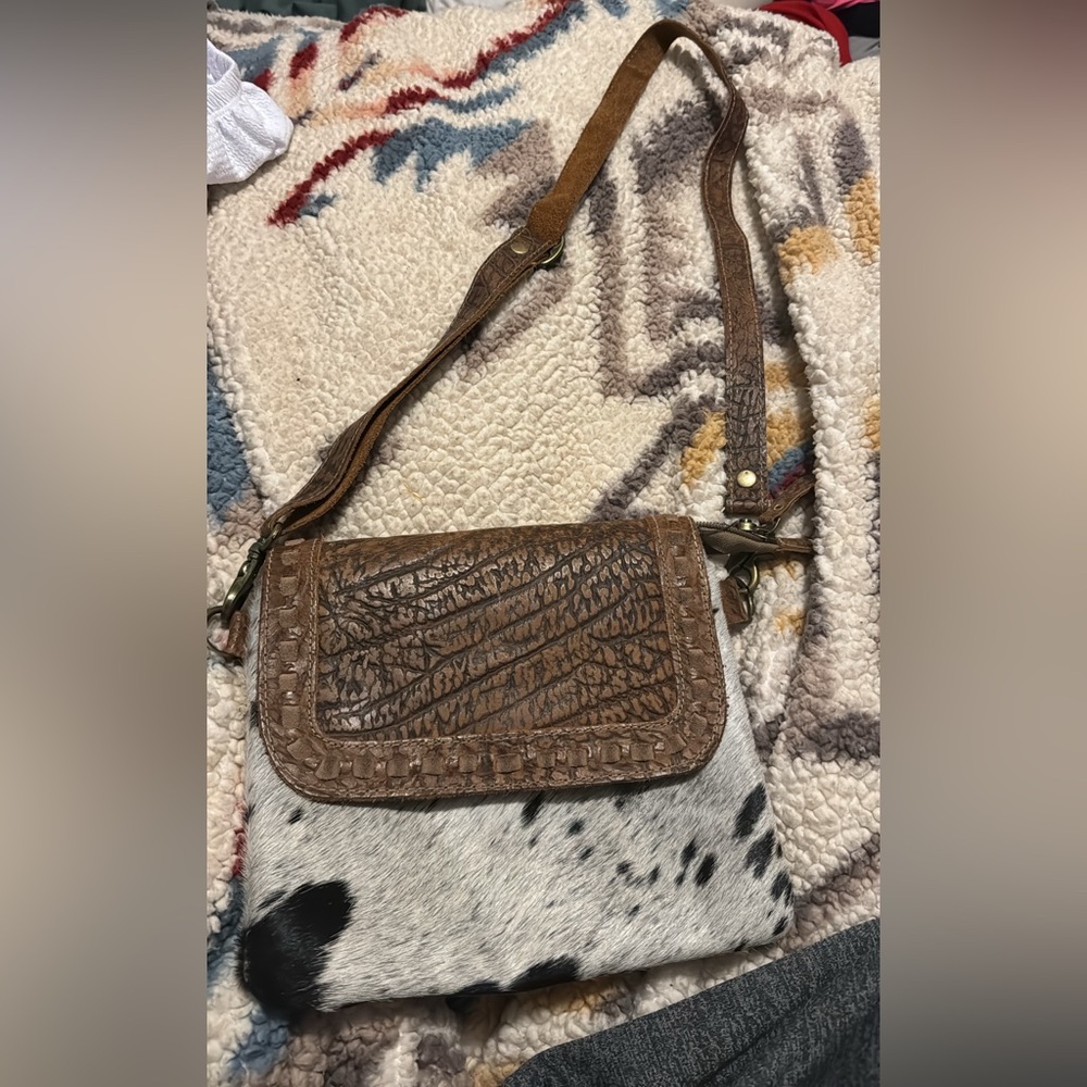 Myra purse